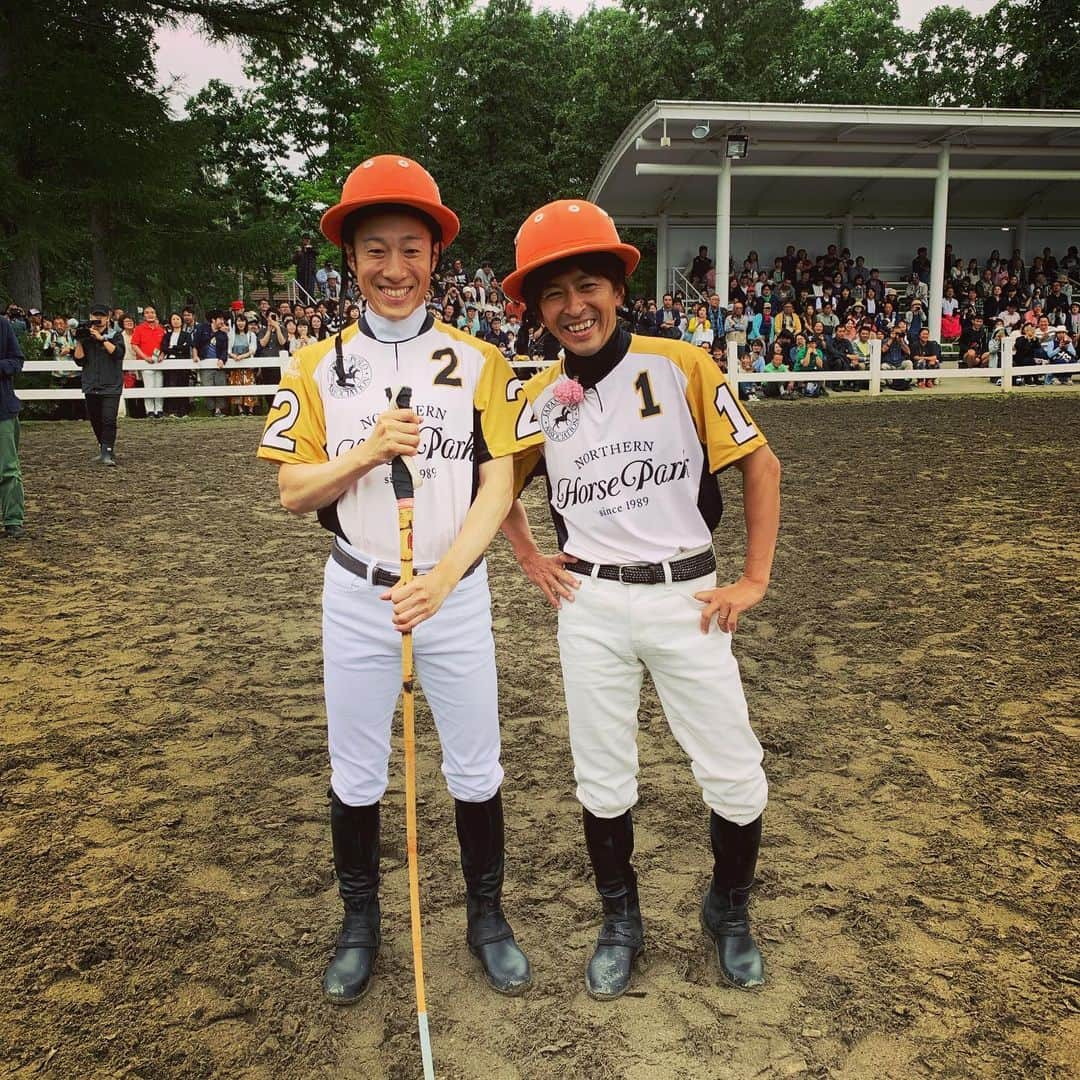 クリストフ・ルメールさんのインスタグラム写真 - (クリストフ・ルメールInstagram)「Our top jockeys ready for Polo game !! #jrajockeys#derbyjockey #fukunagayuichi#yusukefujioka」8月12日 15時06分 - christophelemaire_officiel