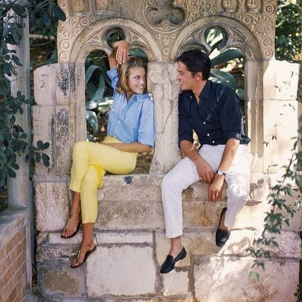 ファッソナブルさんのインスタグラム写真 - (ファッソナブルInstagram)「Alain Delon and Jane Fonda in Roquebrune-Cap-Martin on the French Riviera in 1963 during filming of the French movie "Les Félins". #Façonnable #FrenchRiviera #SpringSummer19 #CôtedAzur #AlainDelon #JaneFonda」8月12日 15時30分 - faconnable