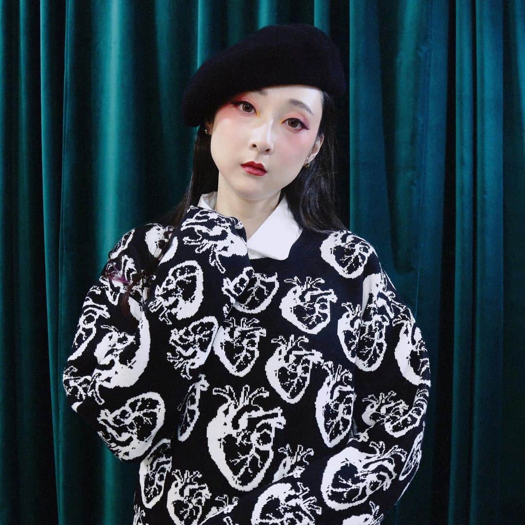 RinRinさんのインスタグラム写真 - (RinRinInstagram)「Sweater of hearts❤️ . . Modeling for pays des fées AW19  Photography: @azvsa_chainsaw  Makeup: RinRin . . 👉🏻 #rinrinmodel . . . #rinrindoll #paysdesfees #japan #tokyo #japanesefashion #tokyofashion #harajukufashion #nakanobroadway #harajuku #nakano #aw19 #autumnwinter2019 #autumnwinter #ファッション #夏 #おしゃれ #コーデ #撮影 #モデル #今日のコーデ #原宿 #中野ブロードウェイ #秋冬 #東京 #秋冬コーデ #秋冬ファッション #秋 #autumn #fall」8月12日 15時37分 - rinrindoll