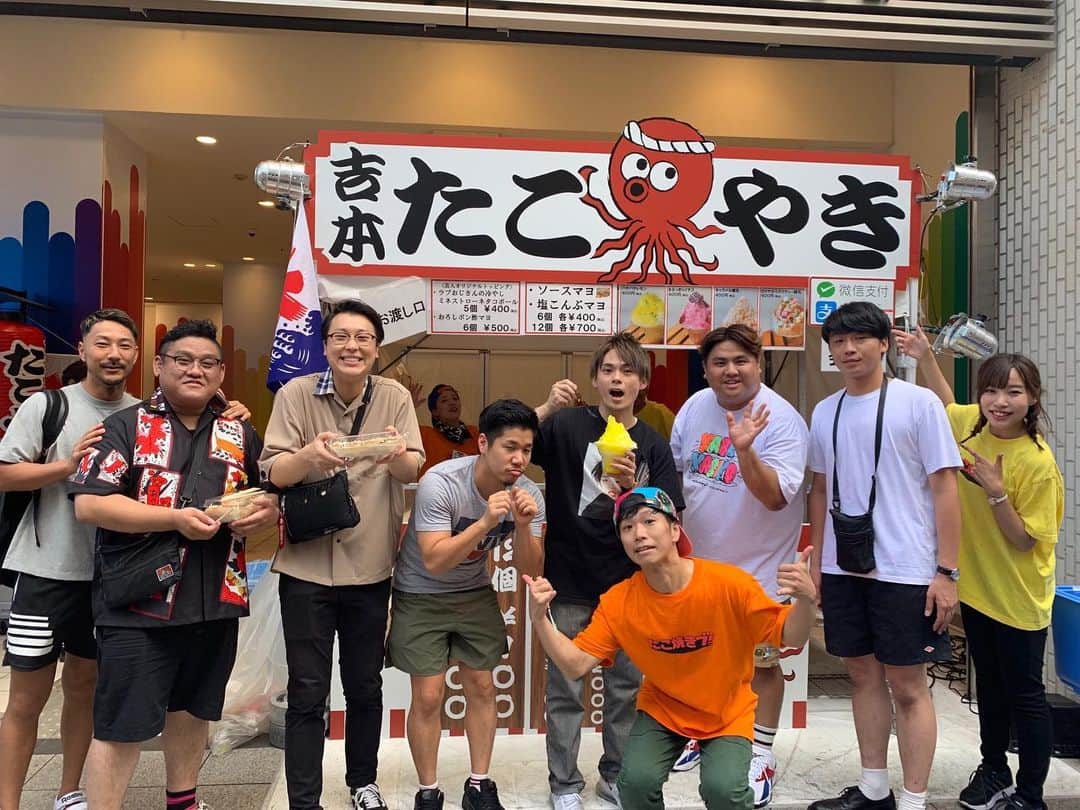 池田真一のインスタグラム：「たこ焼きブいっぱい来てくれてます！ 祇園木崎さん アッパレード木尾 さや香新山 エンペラー西山 なにわスワンキーズこじまラテ チェリー大作戦宗安 皆さんお持ちしております！」