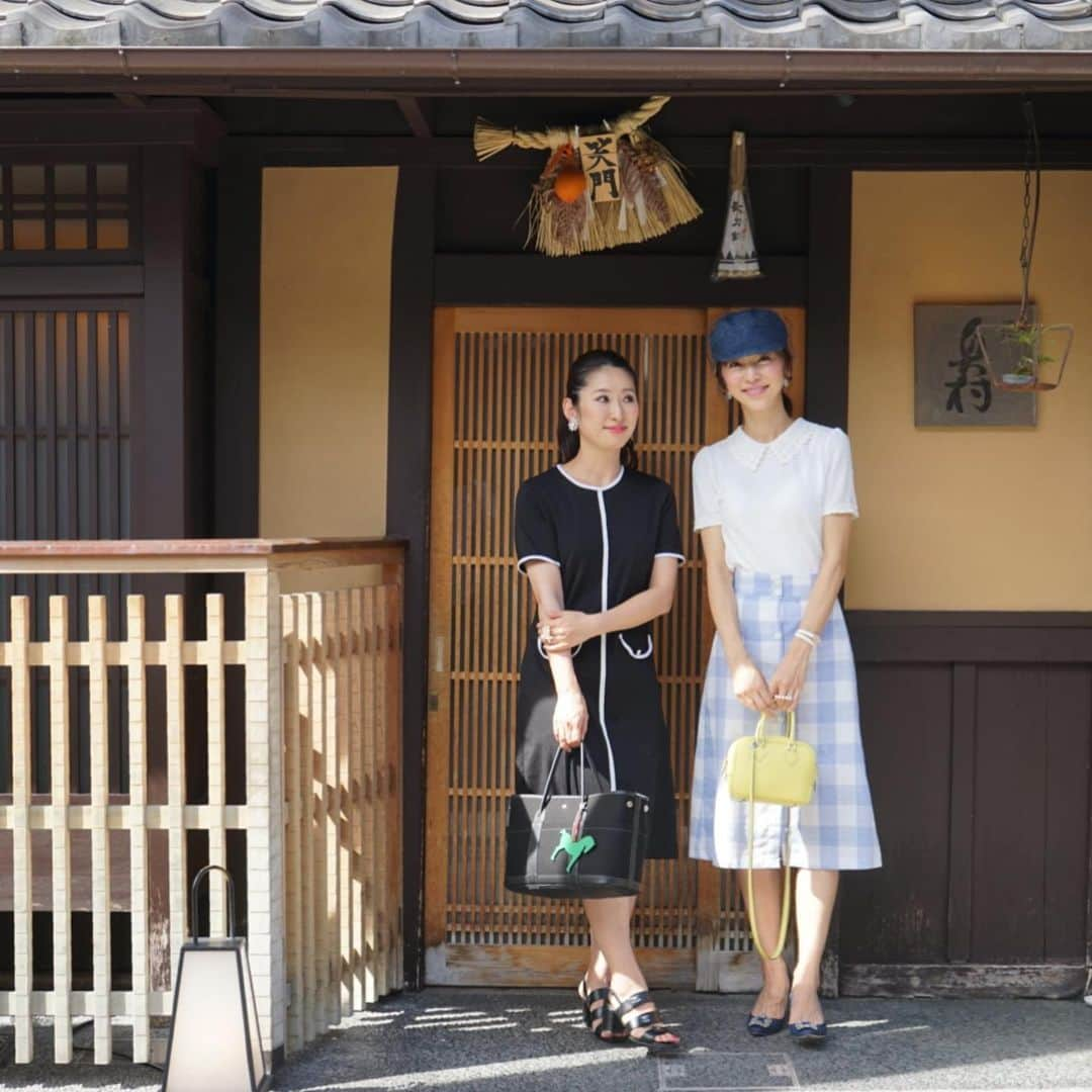 木本泉さんのインスタグラム写真 - (木本泉Instagram)「-﻿ "奥村"でランチ🍴﻿ ﻿ 夏らしい飾り付けで京都らしくて、ほっこりします😌﻿ ﻿ 大文字を見ると昔は夏休みも終わるな〜と思っていた頃が懐かしい☀️﻿ ﻿ #祇園#祇園ランチ#ランチ#京都#奥村」8月12日 16時28分 - izumikimoto