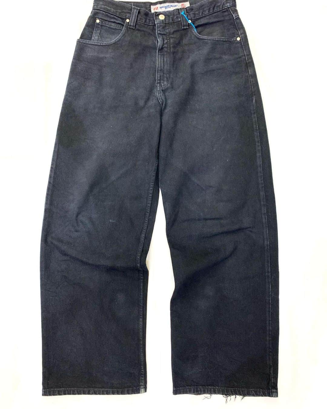 ジャムルさんのインスタグラム写真 - (ジャムルInstagram)「90's super buggy pants ¥5500+tax ウエスト 88cm 全長 116.5cm 股下 84cm すそ幅 29cm . 通販も可能です。 お問い合わせはお電話で承ります。 . #お問い合わせはお電話で承ります #jammru #osaka  #fashion  #streetstyle  #streetfashion  #vtg  #vintage  #used  #usedclothing  #古着 #古着屋 #ファッション #70s #80s #90s」8月12日 16時36分 - jammru
