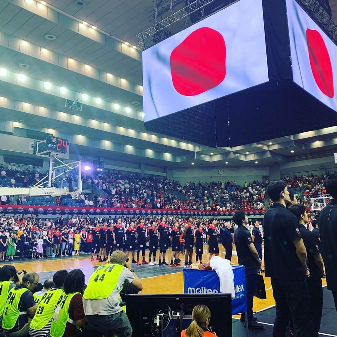 中村剛大のインスタグラム：「アカツキファイブ日本代表 vsニュージーランド代表  すごい！テンション上がる！ #アカツキファイブ #バスケ好き #日本代表 #千葉ポートアリーナ」