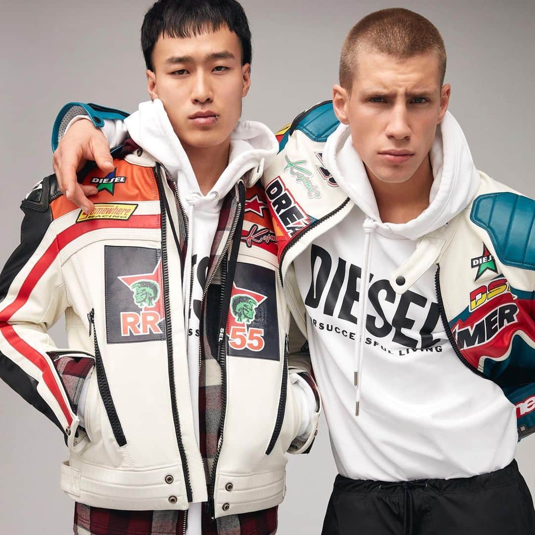 のインスタグラム：「When dorm mates get together, watch out! Two of a kind, one of the same mind. #DieselFall19 #DieselxAlpinestars」