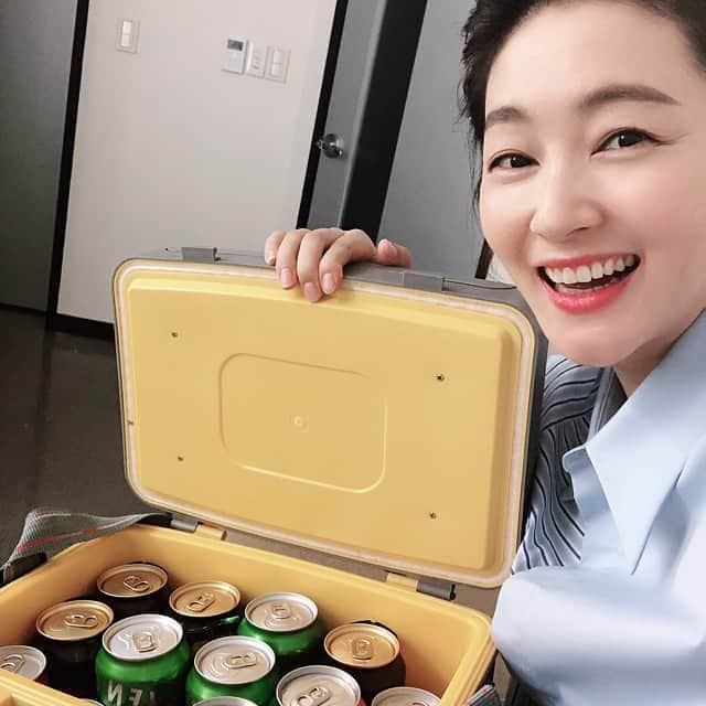 パク・チニさんのインスタグラム写真 - (パク・チニInstagram)「오늘 받은 선물 🎁  #beer #고마워 #태규야 #센스쟁이 #증말 #너란남자」8月12日 18時29分 - eco_jini