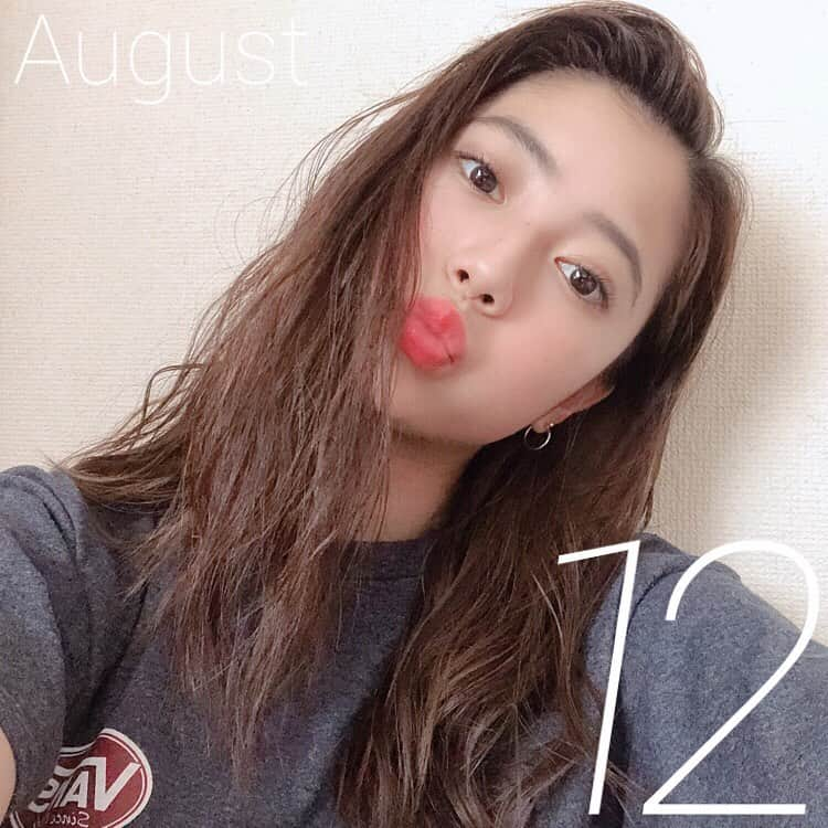 山本祐里奈さんのインスタグラム写真 - (山本祐里奈Instagram)「11日は友達とショッピングして12日は家でまったりdayだったよ〜🐵💜💜 SNOWのtoday's moodフィルター、おしゃれで可愛いから使ってみた✌🏽😚 インスタにも活躍するからみんなも使ってみてね！⭐️🌈 #todaymood #今日の記録 #snowcam」8月12日 18時38分 - yu_81ri