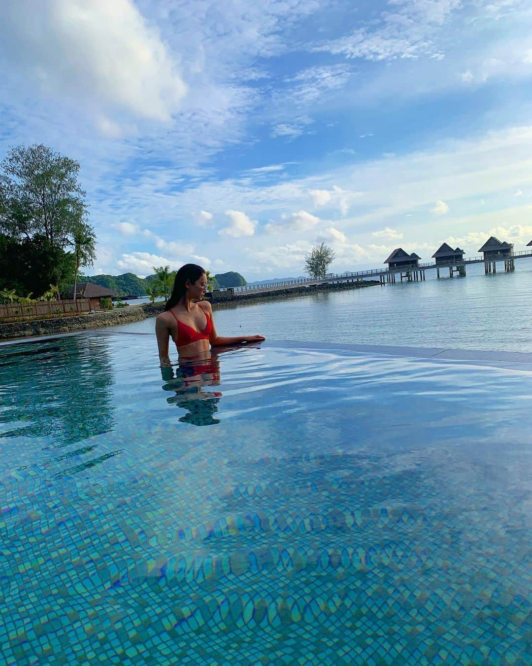 菜々緒さんのインスタグラム写真 - (菜々緒Instagram)「#palaupacificresort #thepristinevillasandbungalows  こちらは #ラグーンビュープールヴィラ 💙 ここまで良い部屋だと外に出たくなくなっちゃう💖」8月12日 18時43分 - nanao_official