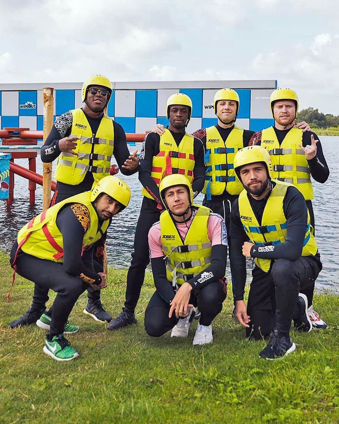 YouTubeさんのインスタグラム写真 - (YouTubeInstagram)「Watching @sidemen go through the Wipeout course has got to be one of the funniest things 😂 link in bio to watch their full video.」8月13日 4時19分 - youtube