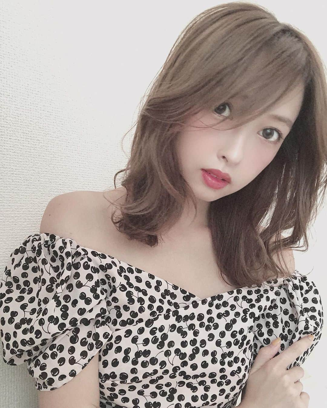 山内遥さんのインスタグラム写真 - (山内遥Instagram)「. .  @herlipto 🥰🍒🖤 こじはるさんのお洋服どツボです❤︎ . .  #herlipto」8月12日 20時46分 - haruka__yamauchi