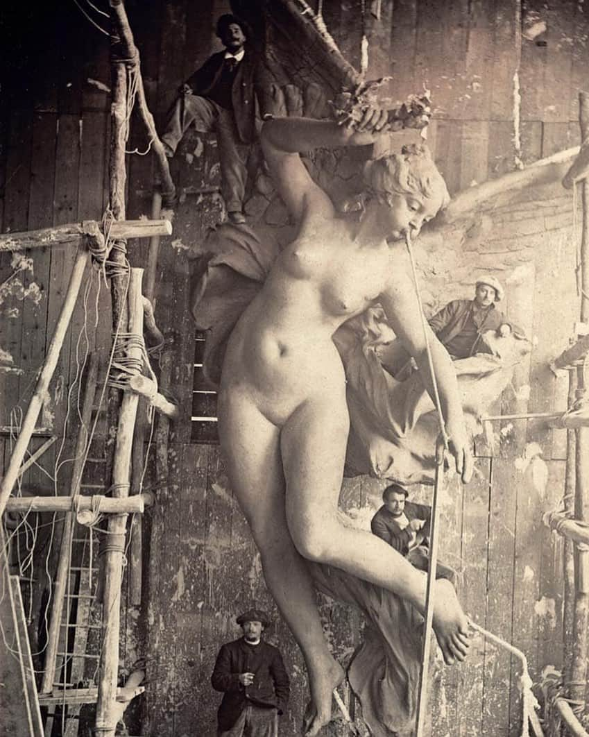 パット・マグラスさんのインスタグラム写真 - (パット・マグラスInstagram)「ANGELICALLY SUBLIME ⚡⚡⚡️ Sculptor workshop. France, ca 1900 ⚡⚡⚡ #SublimePerfection is available NOW on PATMcGRATH.COM.」8月12日 20時58分 - patmcgrathreal