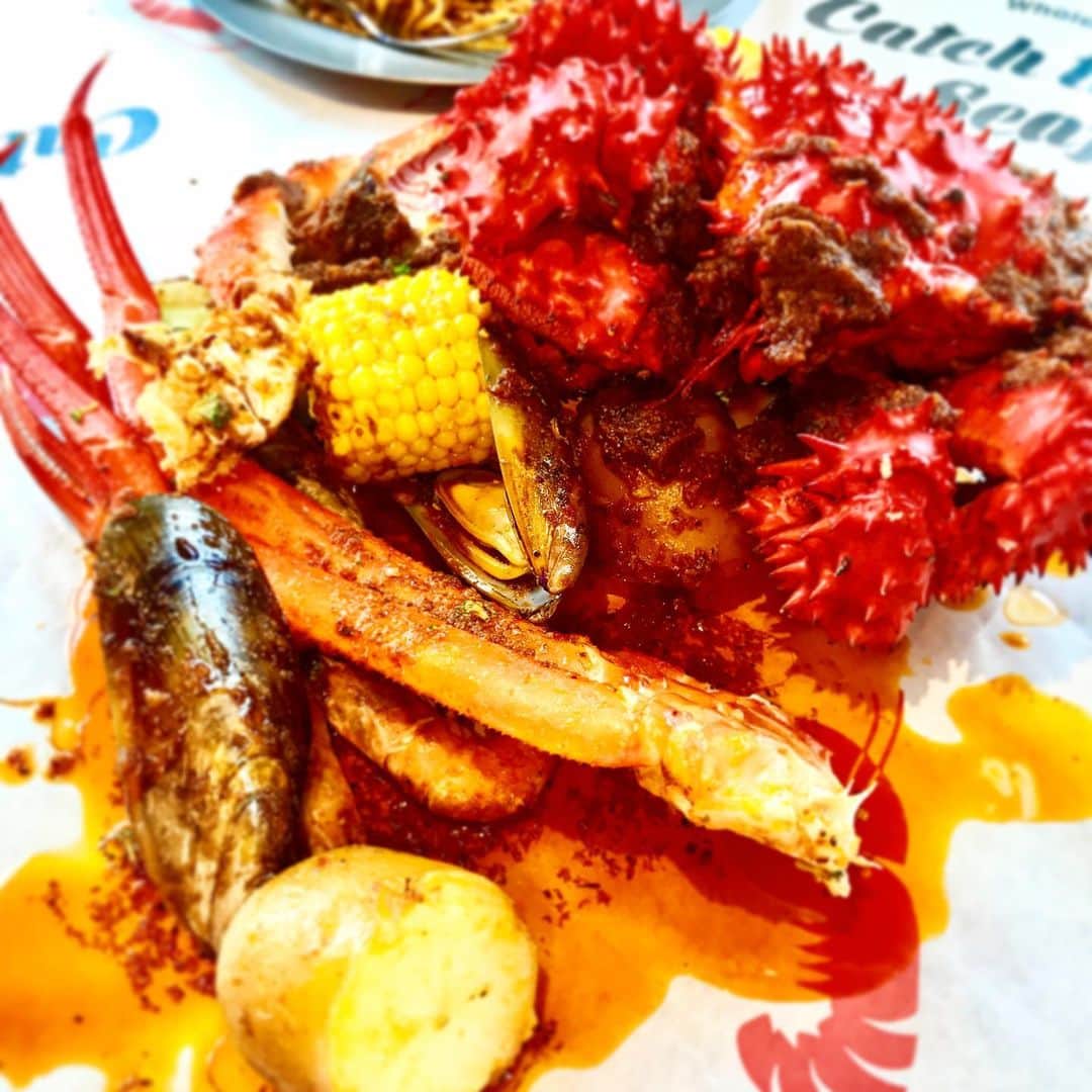 川原亜矢子さんのインスタグラム写真 - (川原亜矢子Instagram)「Enjoying Cajun Food 🌞 #crab #shrimp #summer #ケイジャン #南部料理 #アメリカ料理 #蟹 #海老 #ayakokawaha #川原亜矢子」8月12日 21時14分 - ayakokawahara