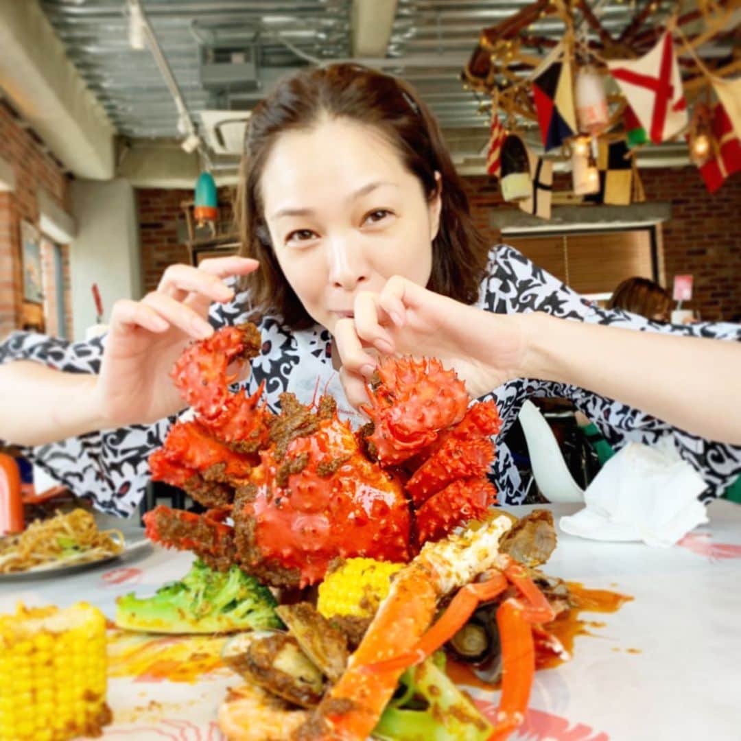 川原亜矢子さんのインスタグラム写真 - (川原亜矢子Instagram)「Enjoying Cajun Food 🌞 #crab #shrimp #summer #ケイジャン #南部料理 #アメリカ料理 #蟹 #海老 #ayakokawaha #川原亜矢子」8月12日 21時14分 - ayakokawahara