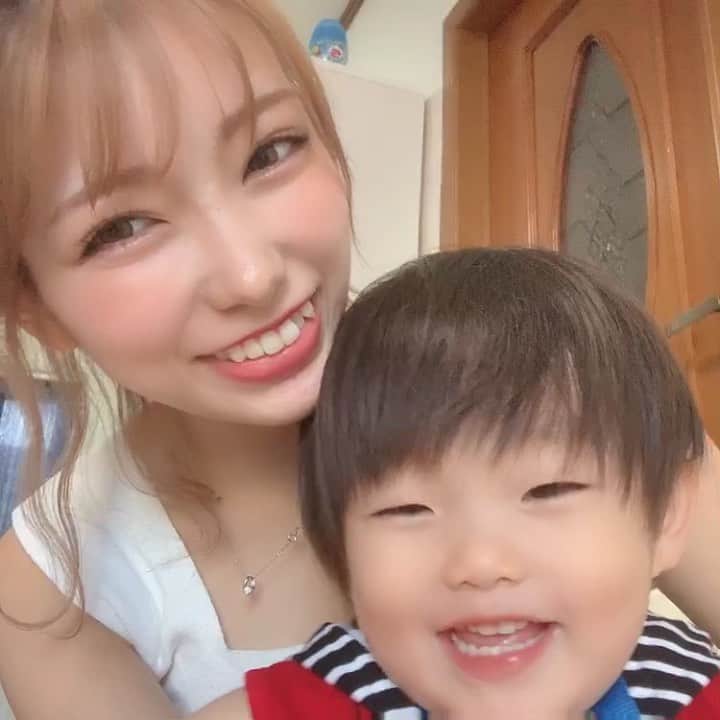 のインスタグラム：「お得意のやつ🙄🙄笑 . . #親子#男の子#2歳児 #男の子ママ #白目 #変顔がお得意になってきた」