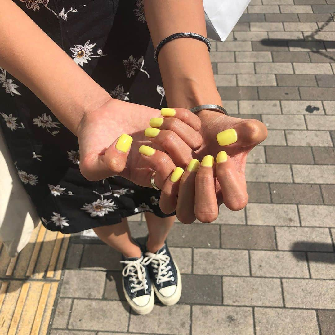 松本優さんのインスタグラム写真 - (松本優Instagram)「. . New nail💅 パステルイエロー💛 . いつもありがとう☺️☺️ @mana_junoquartz . . そしてこのたくましい腕がポイントです㊗️ . . #nail#パステルイエロー#ネイル#パラジェル#yunail💅🏾」8月12日 21時40分 - matsumoto_yu