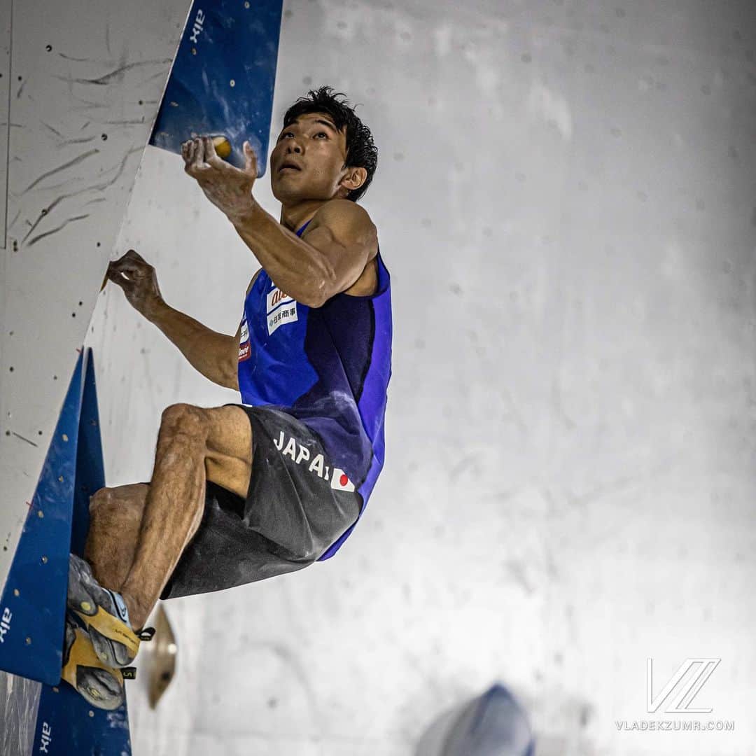 杉本怜のインスタグラム：「World Championship in Hachioji, Japan!! Men's quali have done today. ﻿ I was 3rd place in my group and made it to Semi😁👍 I'll do my best tomorrow‼️﻿ ﻿ Thank you photo @vladek_zumr ﻿ ﻿ 昨日から始まった世界選手権！今日ついにボルダー予選がありました！去年のインスブルックではかなり悔しい思いをしましたし、今年のシーズン中盤がかなり調子落ちていたので、この世界選手権しっかり調整してきました！予選はその甲斐もあり3位で通過！明日も頑張ります！！﻿ ﻿ #マイナビ  #オリエンタルバイオ #みらい住宅開発紀行 #raffine #mammut #lasportiva #rhinoandbird #東京粉末 #rollfilm ﻿ @orientalbio1991 @mammut_japan @lasportivajp @tokyopowder @rhinoandbird_nishinippori @kashi_koubou_sundial﻿」