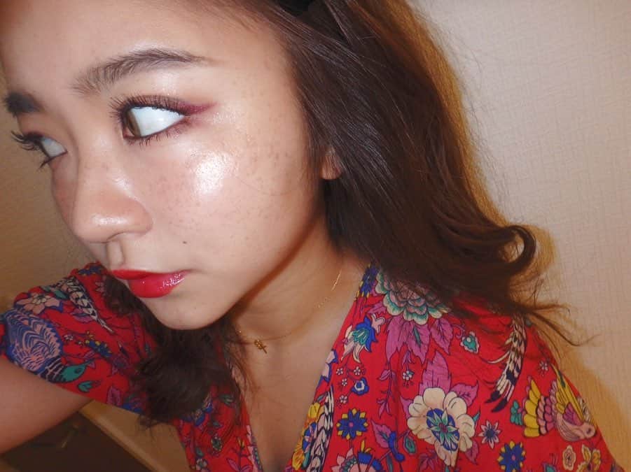 Shioneさんのインスタグラム写真 - (ShioneInstagram)「@narsissist の #ハイピグメントロングウェアアイライナー の赤を使ったメイク💗🌼 ㅤㅤㅤㅤㅤㅤㅤㅤㅤㅤㅤㅤㅤ 最近毎日色んな色のアイライン引いてる❤︎ めちゃくちゃクリーミーで発色良いし落ちにくいし色も可愛い🥺💙 ㅤㅤㅤㅤㅤㅤㅤㅤㅤㅤㅤㅤㅤ ８月23日発売みたいです💄💗 ㅤㅤㅤㅤㅤㅤㅤㅤㅤㅤㅤㅤㅤ #instagram #japan  #メイク  #YouTube  #cosmetics #love #me #makeup  #fashion #メイク #コスメ  #hair #newhair #makeup #海外コスメ #新作コスメ #デパコス #pierce #accessory #nars #cosmetics」8月12日 22時17分 - shione__1101