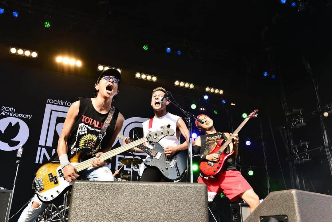 TOTALFATのインスタグラム：「ROCK IN JAPAN FESTIVAL 2019 ありがとうございました！！！ #RIJF2019」