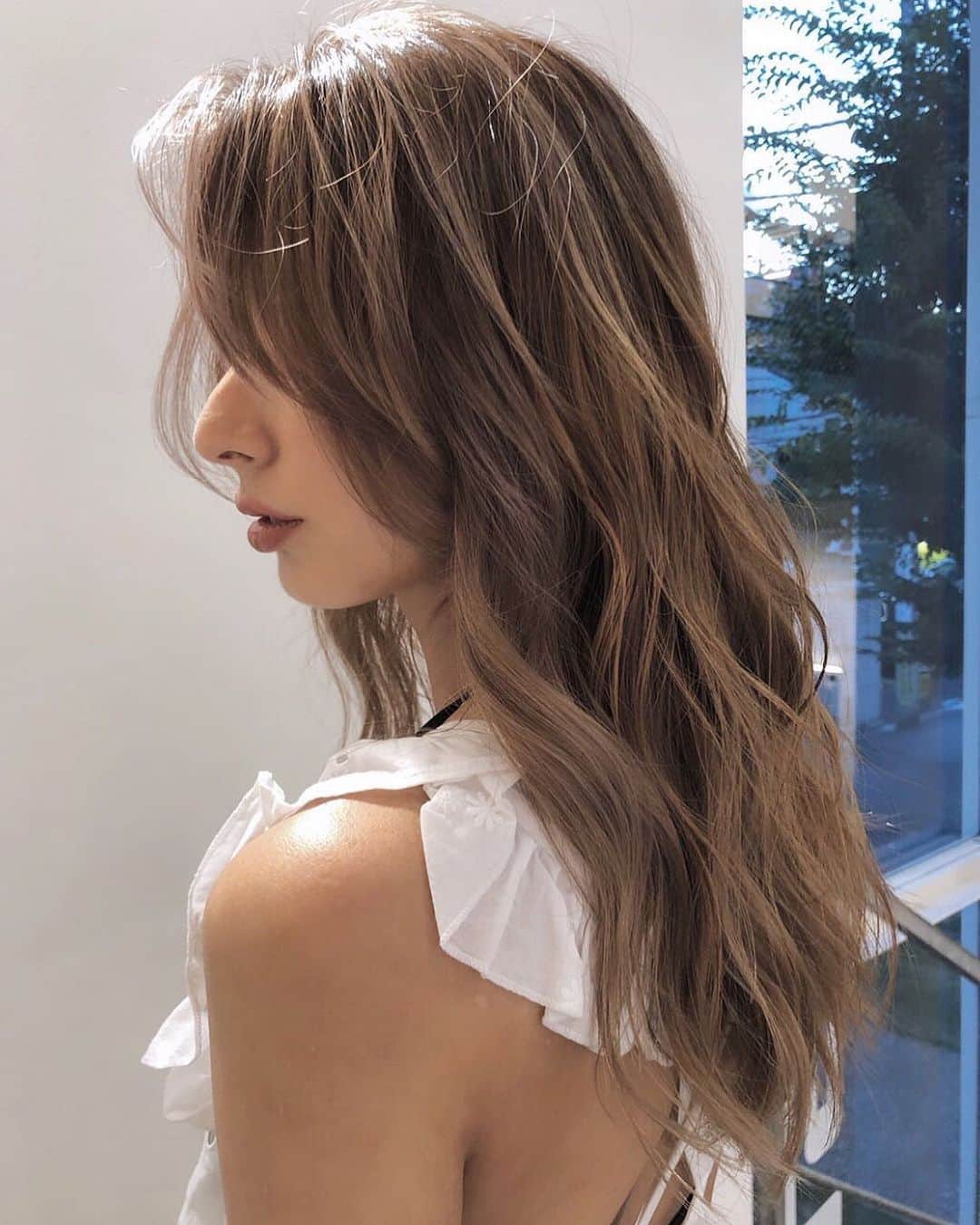 神能裕貴のインスタグラム：「【超リアル海外ヘアー / バレイヤージュ】 海外志向なお客様へ. 地毛のブラックからワンブリーチでバレイヤージュにしました！ ありがとうございました！ #SHIMA#ハイライト#バレイライト#バレイヤージュ#海外ヘアー」