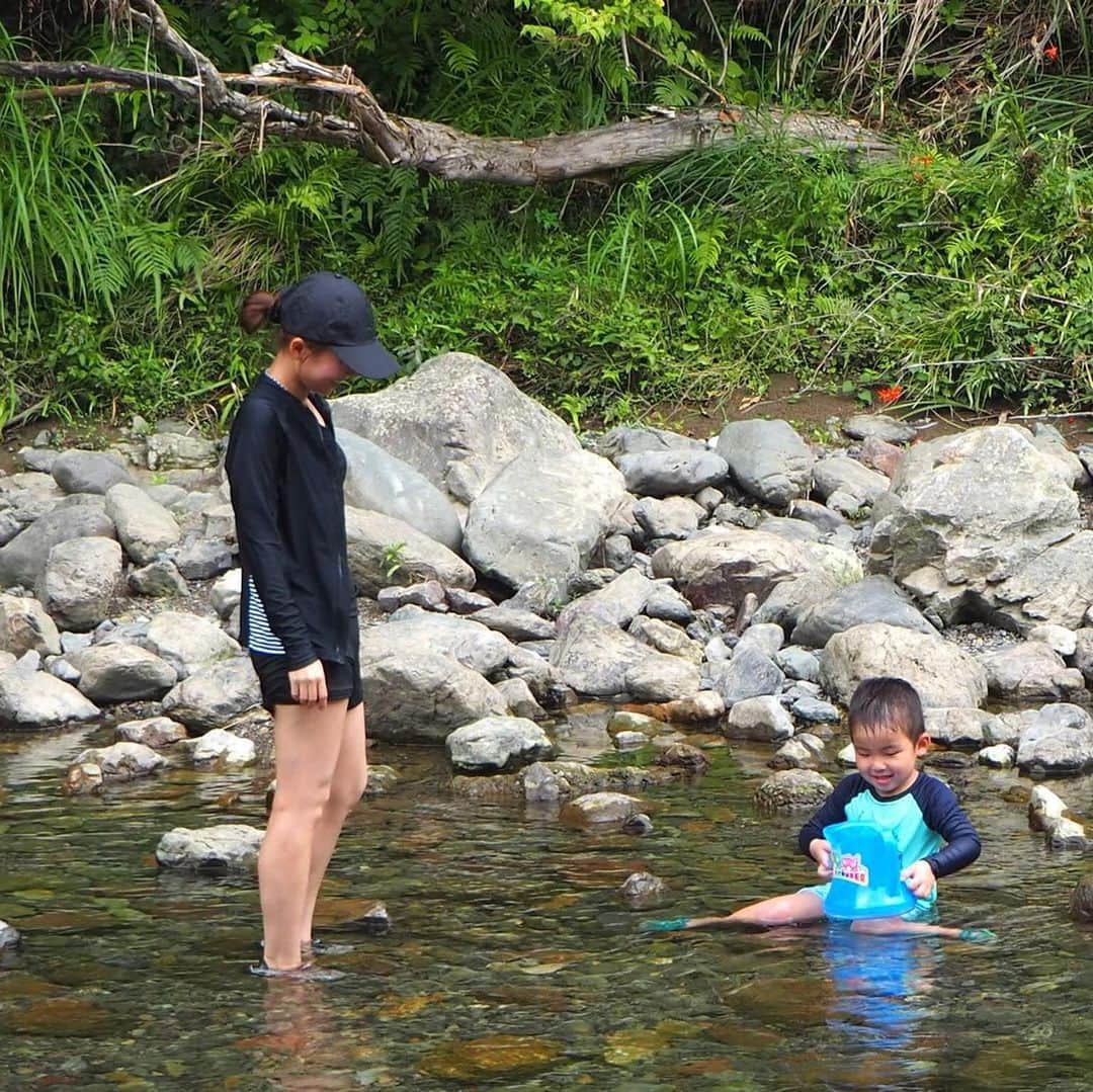 外村久美子さんのインスタグラム写真 - (外村久美子Instagram)「🐟 今年初の川遊びは、涼しくて気持ちが良かった in 和歌山  また行きたい❤️ ・ ・ #たろーしんの夏」8月12日 22時27分 - kummy153