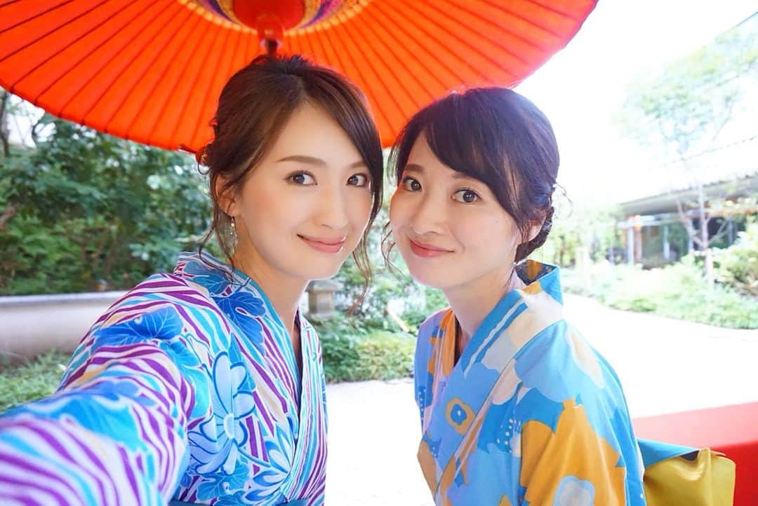 花岡維生のインスタグラム：「この夏もあいちゃんと🥰 毎年恒例になりつつある浴衣でお出かけ👘💓 今度はみょんちゃんも一緒に行けますように💕 @ai.2jan  #雅叙園で浴衣 #浴衣 #👘 #目黒雅叙園 #yukata #夏メイク #浴衣ヘア」
