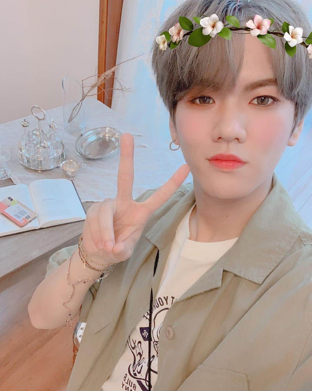 UP10TIONさんのインスタグラム写真 - (UP10TIONInstagram)「이제 사진올려도 된다는 소문을듣고온 🥰  #업텐션 #UP10TION #환희 #다음에계속~😉」8月12日 22時41分 - u10t_official