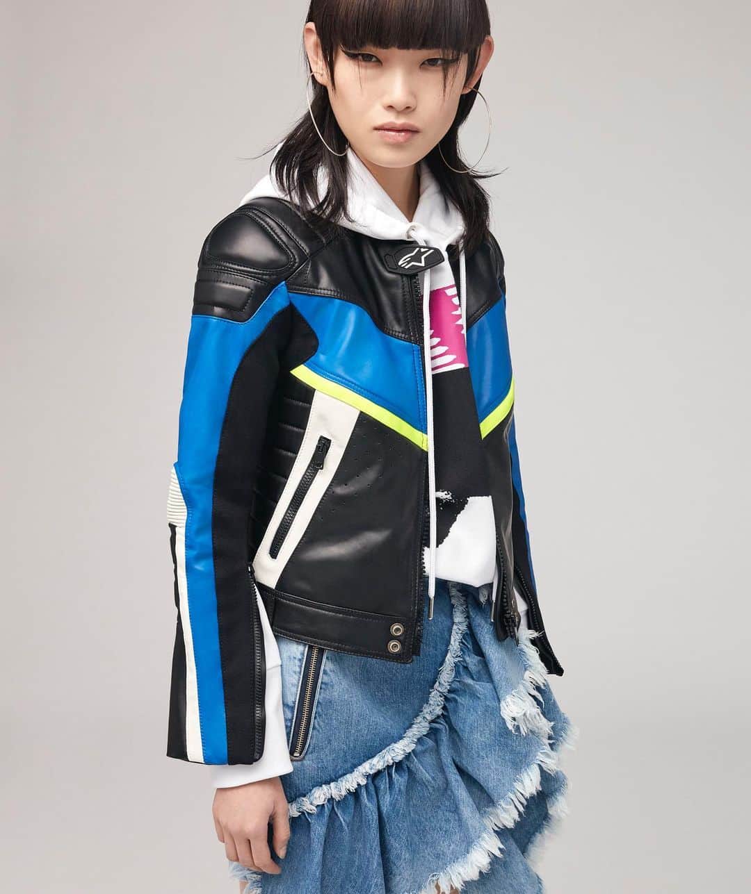 のインスタグラム：「Off-kilter skirt, on-road racing jacket. You can’t beat that #DieselFall19  #DieselxAlpinestars」