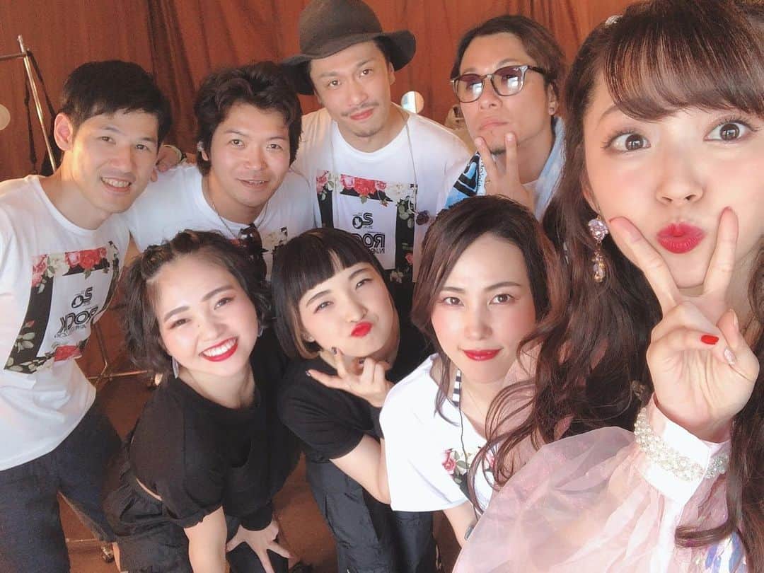 鈴木愛理さんのインスタグラム写真 - (鈴木愛理Instagram)「✴︎ 『ROCK IN JAPAN 2019』ありがとうございました！！！ . ソロになって2回目のロッキン！暑かったー楽しかったです！！！！🤩課題もたくさん残るところではありますが、最高のメンバーと立てた夏のステージは、最強でした🌞 . みんなの夏にも最高の記憶として残るといいな♡ひと夏の思い出。ありがとうございました！！！！ . . #rockinjapan  #rockinjapan2019  #鈴木愛理 #倍速のNOLIVEや #いつもより長いIDENTITYのロングトーンとか #急にとべー！！！！ #って叫んでみたりとか笑 #とりあえずめっちゃ挑戦してみたけど #ついてこれたかな😂 #まだまだやれるよ立ち上がれ #もっともっと見せたいものがある #醒めない夢の中でワガママになる私といて！！！ #って #STORYの歌詞どうりの気持ちになった帰り道でした！！！！！」8月12日 23時01分 - airisuzuki_official_uf