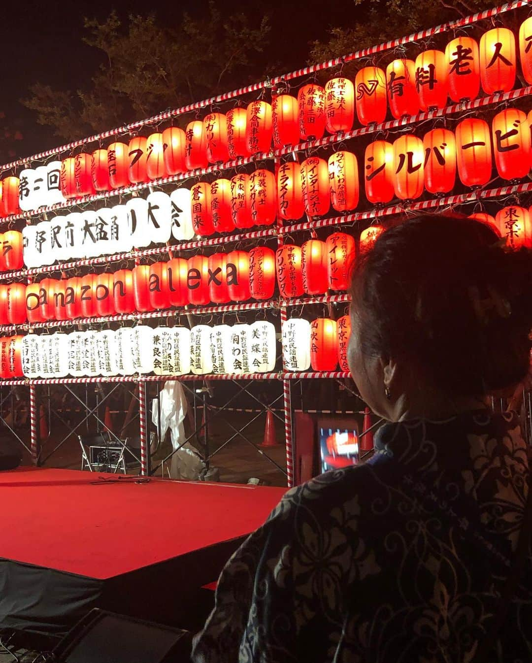 那須愛里さんのインスタグラム写真 - (那須愛里Instagram)「〝祭🏮〟 . 両親が盆踊りで踊るというので 見に行ってきました DJ KOOさんも来ていて 盛り上がっていたよ⭐︎ . . やっと夏を感じてる☺️👘🌻 . . #お祭り #祭 #盆踊 #夏祭り #浴衣  #bondance #japanesefestival #DJKOO」8月12日 23時20分 - aaairixoxo