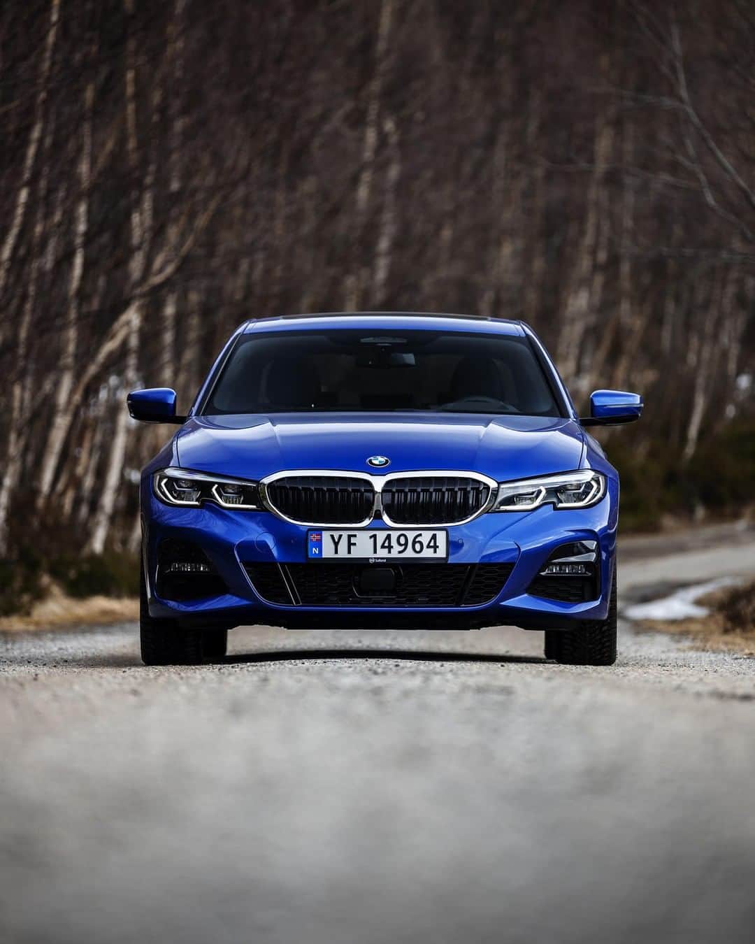 BMWのインスタグラム：「So ready to take the never-ending roads. The BMW 3 Series Sedan. #THE3 #BMW #3Series #BMWrepost @sullandbmw @gorg_f34」