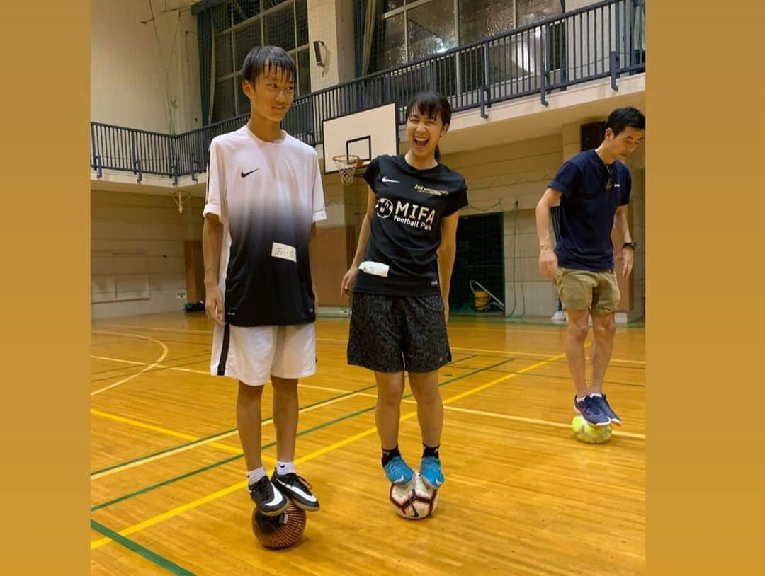 細田阿也さんのインスタグラム写真 - (細田阿也Instagram)「@whatis.tokyo  what's football juggling⚽️ #インディ鈴木 先生による #リフティング教室  サプライズゲストは、、、 華麗なドリブルに身震いしました😍 #永井雄一郎 選手！！！ #spiderman #スパイダーマン 急遽参戦🕸  #長友佑都 さん似の #ムッチー鈴木 さんも #W鈴木 として阿吽の呼吸で 会場を盛り上げて頂きました🎤  #サッカーキッズ  #サッカーパパ  #サッカー女子 の笑顔  #プライスレス ♡ #池尻小学校」8月13日 0時06分 - hosodaaya