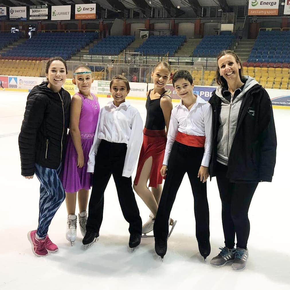 セリア・ロブレドさんのインスタグラム写真 - (セリア・ロブレドInstagram)「Thank you @isufigureskating for another great seminar in Torun and thanks for keeping inspiring young skaters ⛸️❄️✨」8月13日 0時41分 - celia_robledo