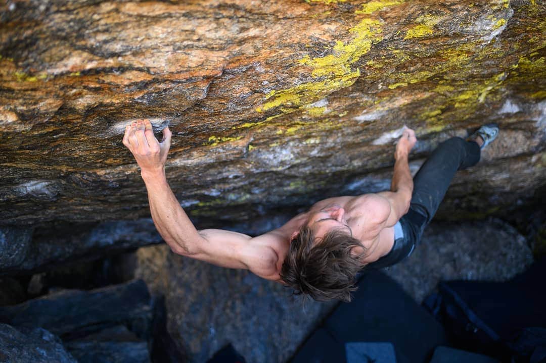 ペイジー・クラッセンのインスタグラム：「@arjandekock cranking, as he does. I was thinking we should make a tutorial on how to make pasta and Arjan could slow mo roll it out. Am I objectifying his muscles? Maybe. But who doesn't appreciate muscles and pasta?」