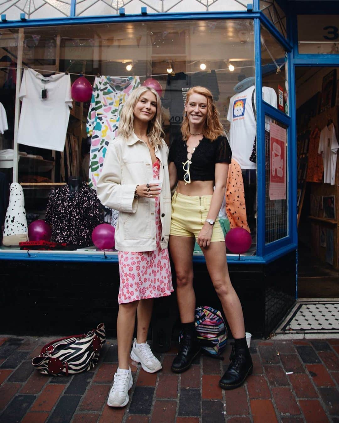 レイジー・オーフさんのインスタグラム写真 - (レイジー・オーフInstagram)「Meet our 〰️ Stockist of the Month 〰️ @familystoreuk - Recently we teamed up with this independent store in Brighton for a summer party where we had exclusive tees, beers, donuts and a special set from @BABiii.mp3 🎛 - Check out all the shots from the night and find out more about Family Store on our Instagram Stories 🤘🏼」8月13日 0時59分 - lazyoaf