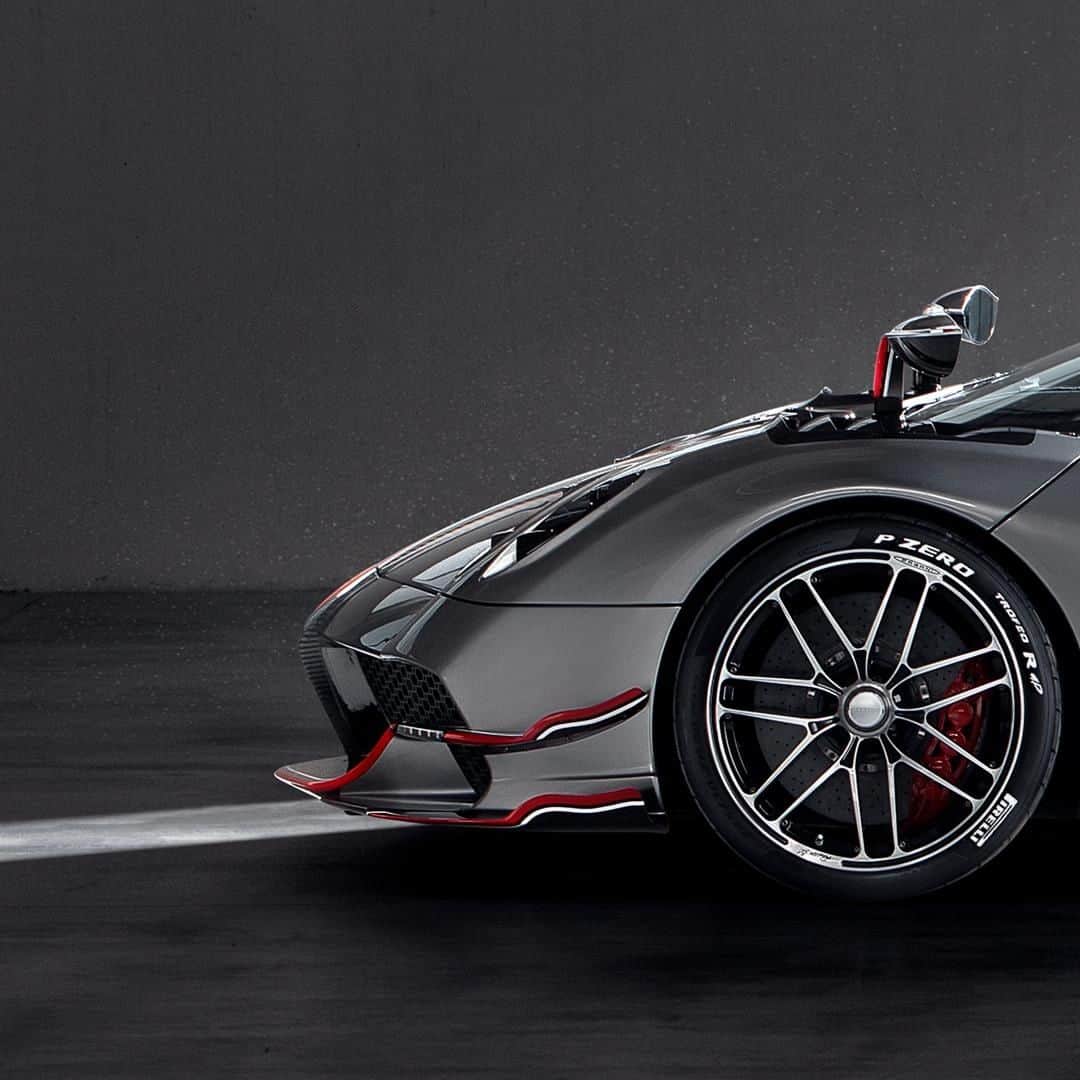 パガーニ・アウトモビリのインスタグラム：「An enormous challenge born from the overwhelming client’s desire of a new Pagani creature.  #discoveringbc #pagani #huayra #roadsterbc」