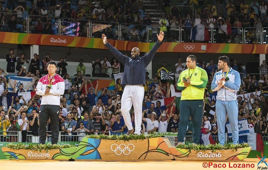テディ・リネールさんのインスタグラム写真 - (テディ・リネールInstagram)「Il y a 3 ans, je remportais l’une des plus belles médailles de ma carrière à #Rio 🥇 Un sacre olympique provoque des émotions indescriptibles. C’est pour vivre des sensations uniques comme celles-ci que je travaille, tous les jours.  Maintenant, focus #Tokyo2020 👊🏾」8月13日 1時03分 - teddyriner