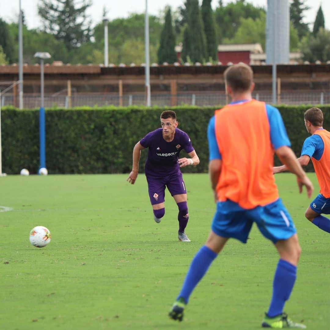 ACFフィオレンティーナさんのインスタグラム写真 - (ACFフィオレンティーナInstagram)「Partita d'allenamento #Fiorentina #Antella Dopo #FiorentinaGalatasaray e verso il debutto in #CoppaItalia」8月13日 2時26分 - acffiorentina