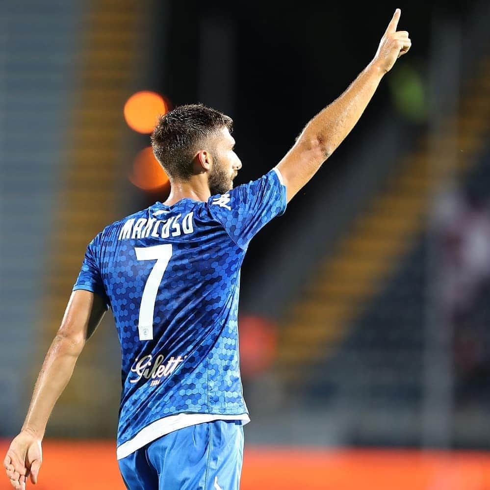 エンポリFCさんのインスタグラム写真 - (エンポリFCInstagram)「⚽ La prima rete ufficiale con la maglia azzurra, il gol del vantaggio con la Reggina e l'esultanza di @leomanc 📸📸📸」8月13日 2時40分 - empoli_fc_official