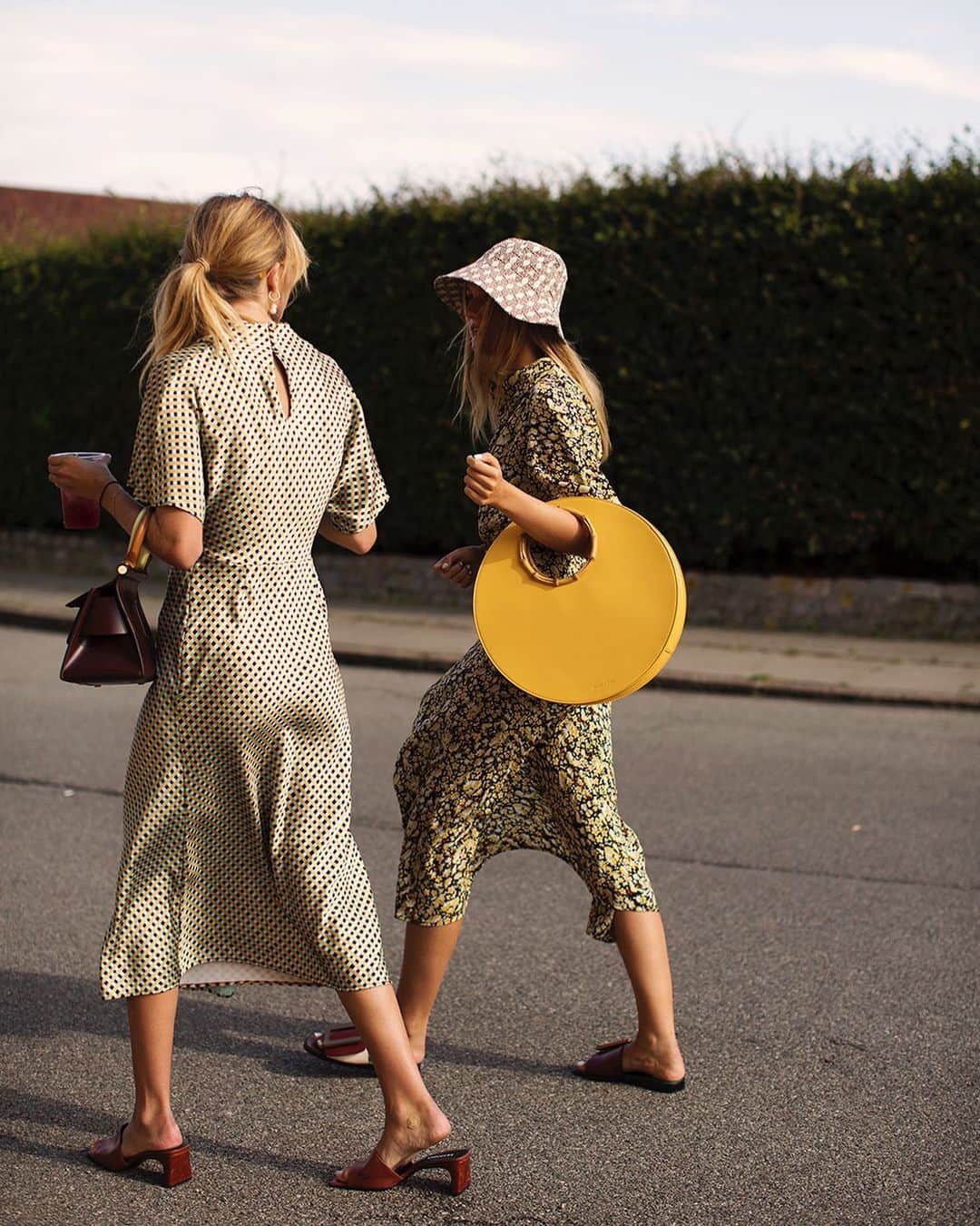 スコット・シューマンのインスタグラム：「So pretty, so feminine, so Copenhagen」
