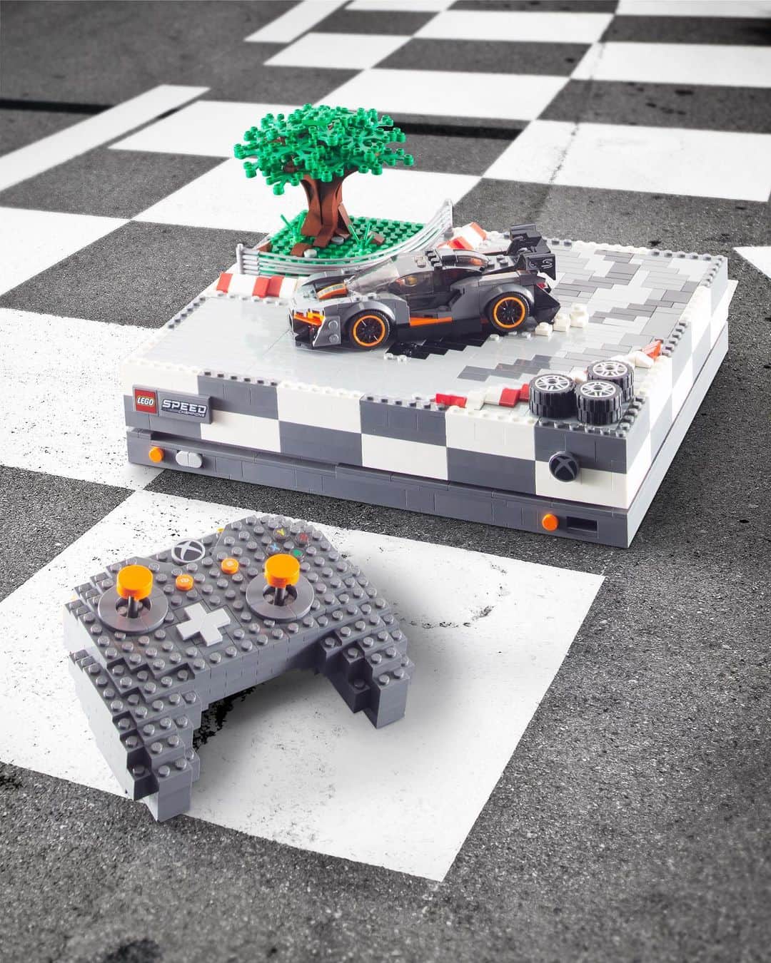 Xboxさんのインスタグラム写真 - (XboxInstagram)「Custom build. #Xbox #LEGO」8月13日 4時01分 - xbox