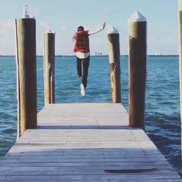 Lil Buckのインスタグラム：「I miss Miami... cc: @jr #MemphisJookin」
