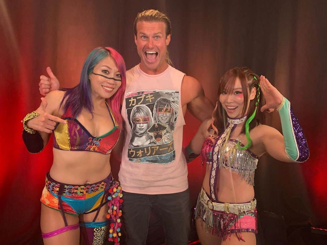 華名（明日華）さんのインスタグラム写真 - (華名（明日華）Instagram)「With @heelziggler 😆」8月13日 15時04分 - wwe_asuka