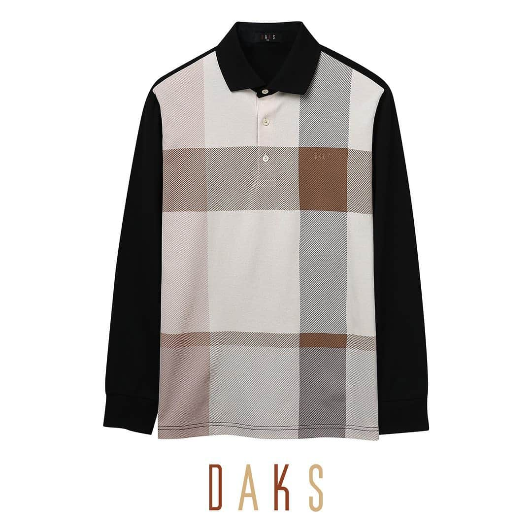 DAKS Koreaさんのインスタグラム写真 - (DAKS KoreaInstagram)「• DAKS Men  닥스의 시그니처 체크가 돋보이는 카라 티셔츠입니다. 깔끔한 면바지와 입으면 비즈니스 캐주얼룩으로, 편안한 드라이빙 재킷을 걸치면 자유분방한 위켄드룩으로 즐길 수 있습니다. 팬츠와 아우터의 조합에 따라 다양한 연출이 가능한 만능 티셔츠를 지금 LF몰에서 만나보세요.  베이지 컬러블록 면 혼방 긴팔카라티셔츠 #DMTS9A302I2  #닥스 #DAKS #카라티셔츠 #데일리룩 #비즈니스캐주얼 #위켄드룩」8月13日 13時41分 - dakskorea_accessories