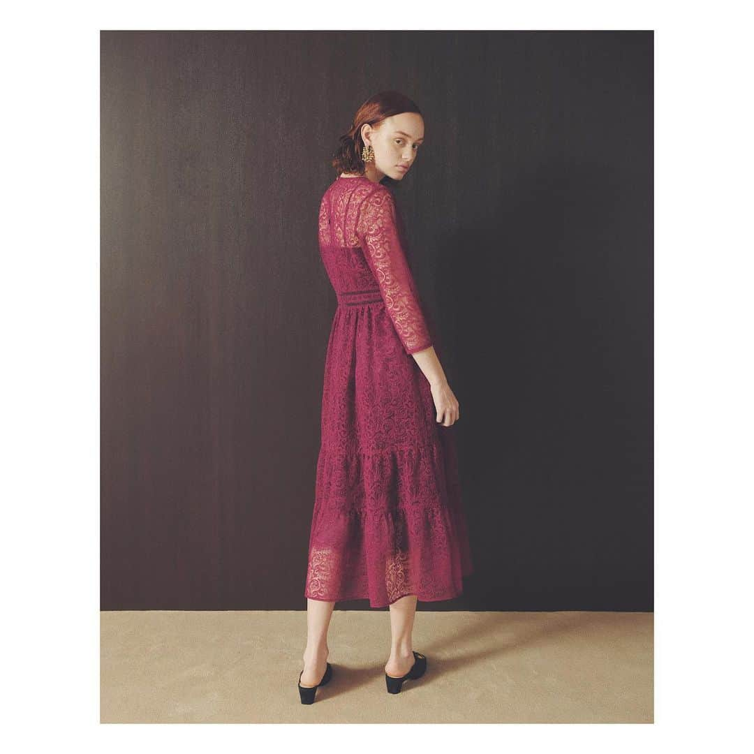 Lily Brownさんのインスタグラム写真 - (Lily BrownInstagram)「- lacy dress - ﻿ ﻿ ﻿#lilybrown #リリーブラウン﻿ #autumn #autumncollection ﻿ #vintage #vintagefuture #店頭入荷中」8月13日 13時57分 - lily_brown_official