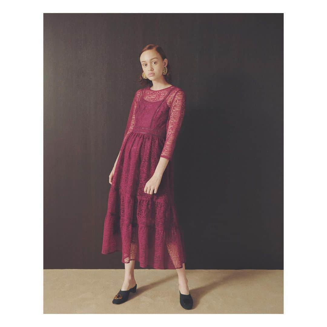 Lily Brownさんのインスタグラム写真 - (Lily BrownInstagram)「- lacy dress - ﻿ ﻿ ﻿#lilybrown #リリーブラウン﻿ #autumn #autumncollection ﻿ #vintage #vintagefuture #店頭入荷中」8月13日 13時57分 - lily_brown_official