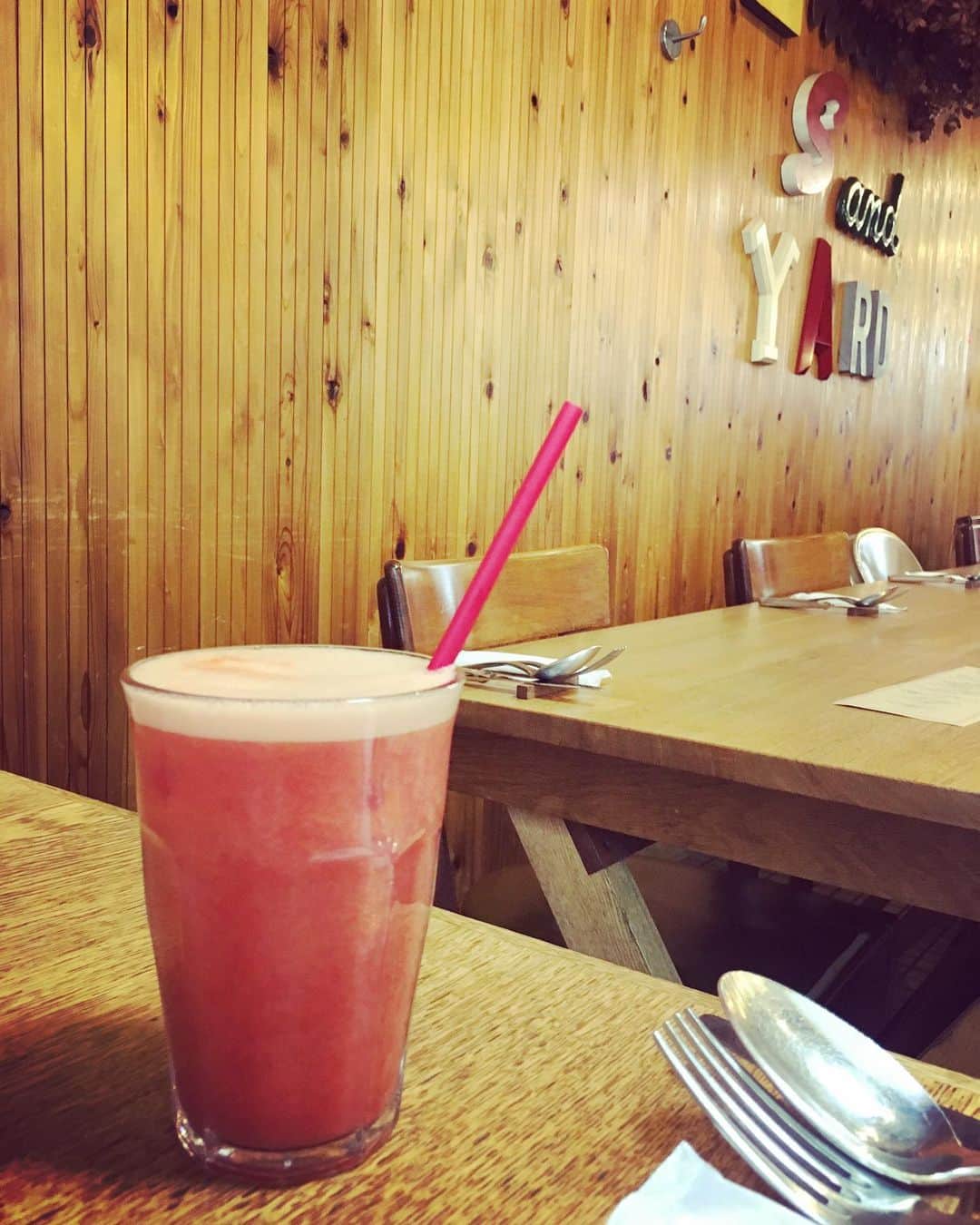 猫沢エミのグルメインスタ