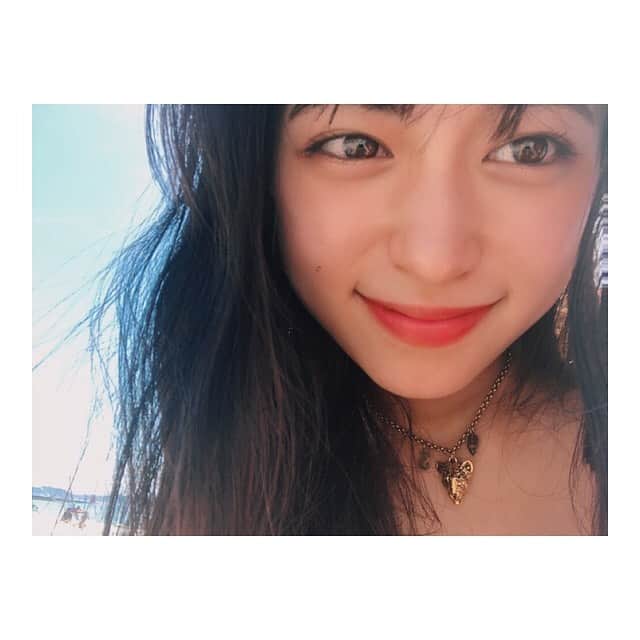 のインスタグラム：「to the beach🌊😎  すきなの 海が #さすが島っ子」