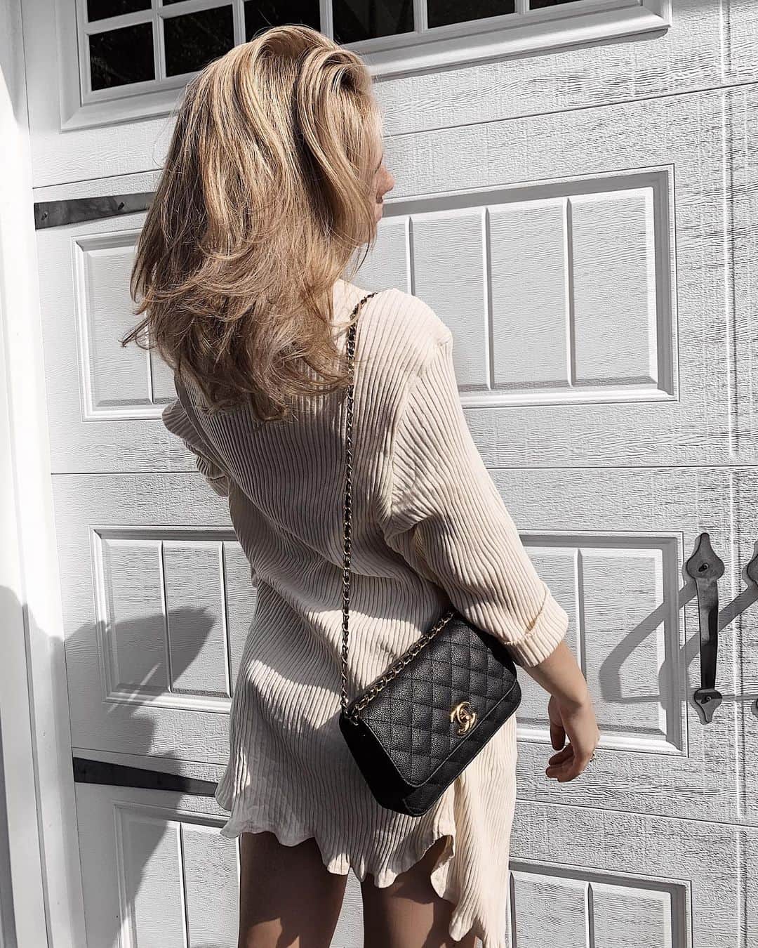 Kelsey Simoneのインスタグラム：「Thank you @hairaddict4life for giving me my Cinderella moment! ✨Loving my new blonde! If your hair needs some love, make sure to head to @salon_pasca」