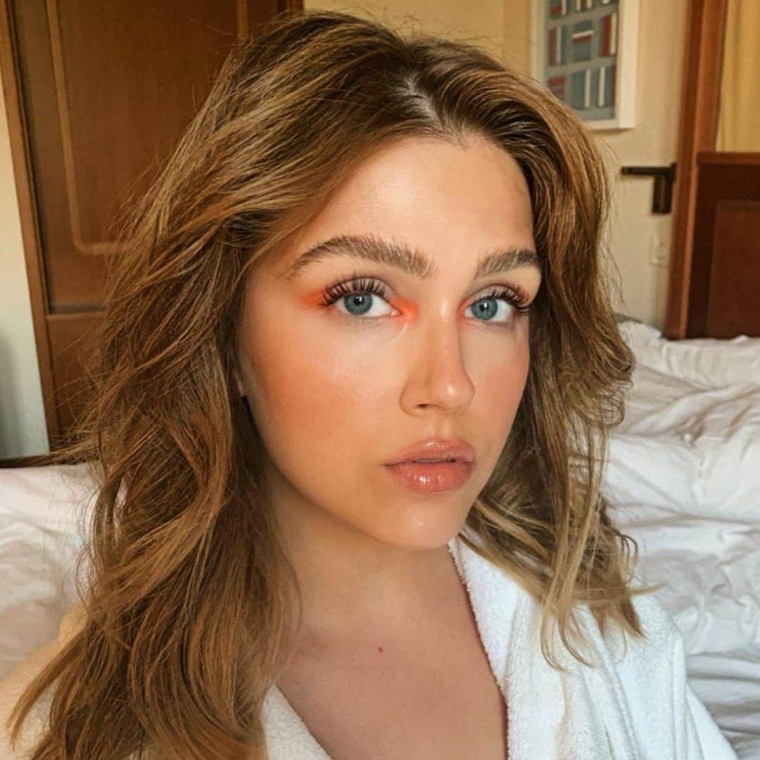 NYX Cosmeticsさんのインスタグラム写真 - (NYX CosmeticsInstagram)「@julespms creates this super summery glam using our new On The Rise Volume Liftscara + Bare With Me Tinted Skin Veil 🧡✨ Tap to shop 😘 || #nyxcosmetics #nyxprofessionalmakeup #crueltyfreebeauty」8月13日 6時29分 - nyxcosmetics