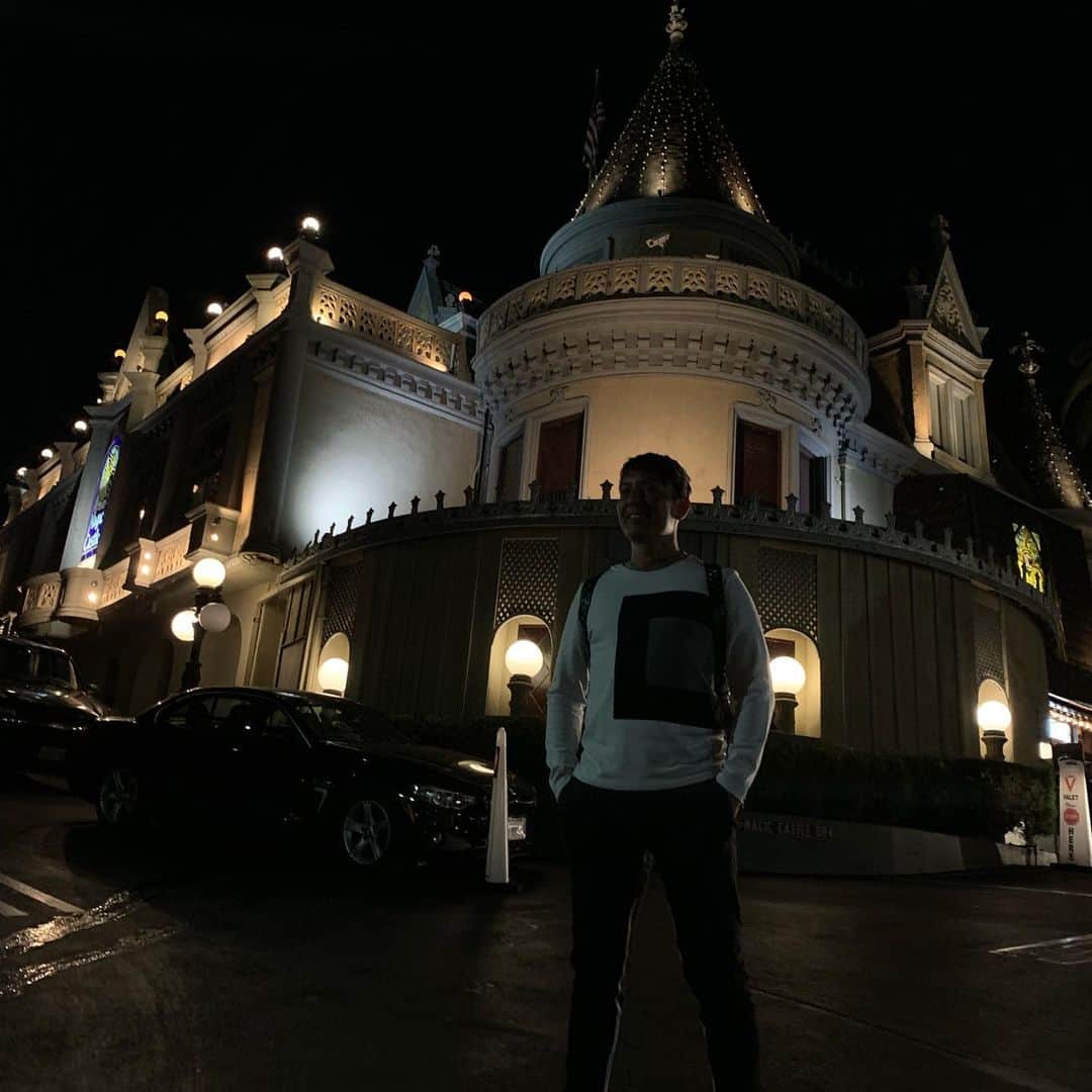 セロさんのインスタグラム写真 - (セロInstagram)「Magic castle with Joyce and @lauralondon52」8月13日 6時37分 - cyrilmagic