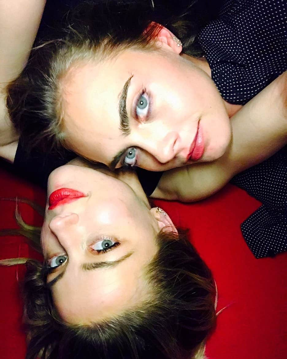 アンバー・ハードさんのインスタグラム写真 - (アンバー・ハードInstagram)「Happiest Birthday to you, my little gremlin ✨」8月13日 7時34分 - amberheard